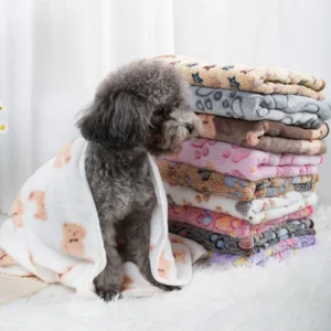 Fleece Paw-Print Blanket for Beds, Sofas and Crates